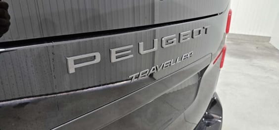 Peugeot Traveller Traveller M Diesel 180 ch Automatique Business Noir Perla