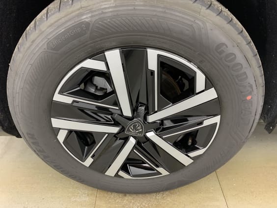 Peugeot 2008 100 S&S BVM6 Style gris artense