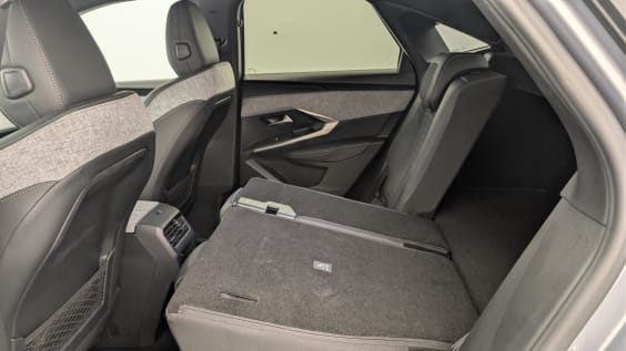 Peugeot 3008 Hybrid 145 e-DCS6 GT Gris Artense / Toit Noir