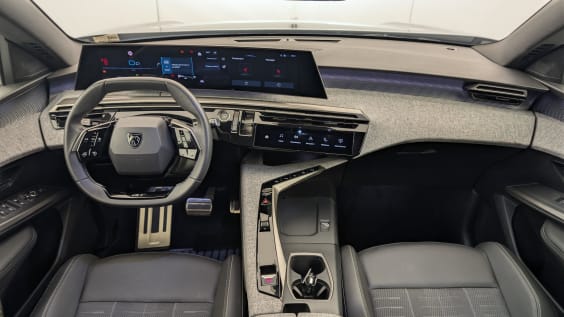 Peugeot 3008 Hybrid 145 e-DCS6 GT Gris Artense / Toit Noir
