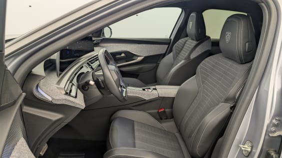 Peugeot 3008 Hybrid 145 e-DCS6 GT Gris Artense / Toit Noir