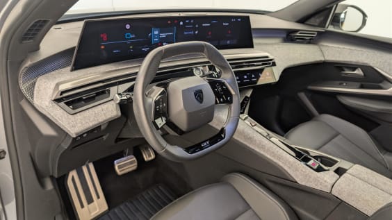 Peugeot 3008 Hybrid 145 e-DCS6 GT Gris Artense / Toit Noir