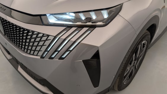 Peugeot 3008 Hybrid 145 e-DCS6 GT Gris Artense / Toit Noir