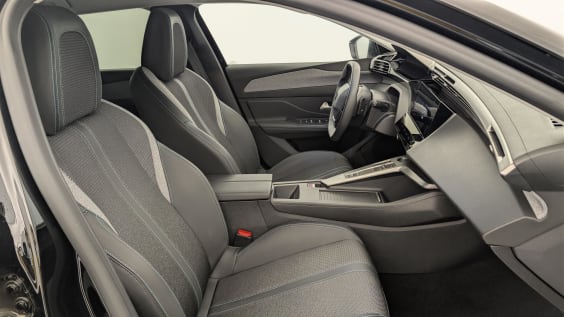 Peugeot 408 Hybrid 136 e-DCS6 Allure Noir Perla Nera