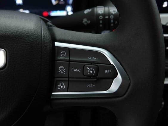 Jeep Compass E-HYBRID 130 T4 AUT SUMMIT Noir