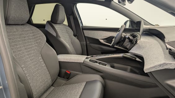 Peugeot 3008 Hybrid 145 e-DCS6 Allure Bleu Ingaro
