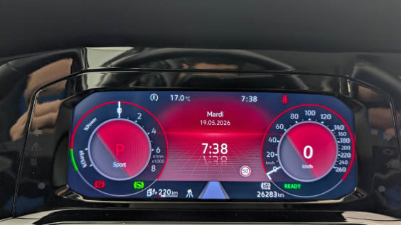Volkswagen GOLF 8 1.4 HYBRIDE RECHARGEABLE OPF 204 DSG STYLE Reflet d'Argent