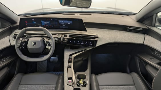 Peugeot 5008 HYBRID 145 CH E-DCS6 ALLURE Bleu Obsession