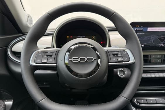 Fiat 600 1.2 HYBRID 145 ICONE DCT6 Sable Earth