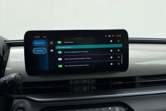 Fiat 600 1.2 HYBRID 145 ICONE DCT6 Sable Earth