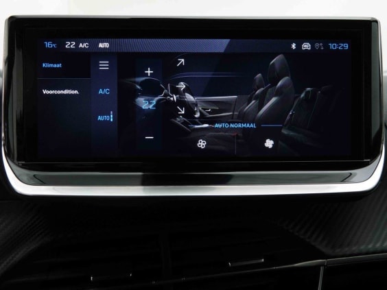 Peugeot E-2008 54 KW 156  ALLURE Argent