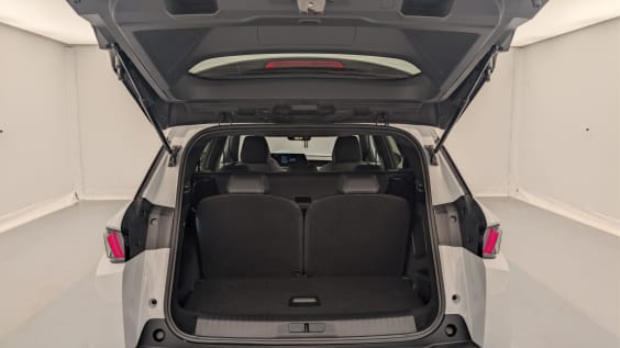 Peugeot 5008 HYBRID 145 CH E-DCS6 ALLURE Blanc Okenite