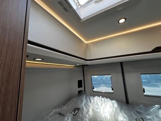 Campérêve magellan 540 PEUGEOT BOXER 2.2 L - 140 CV  BVM Blanc