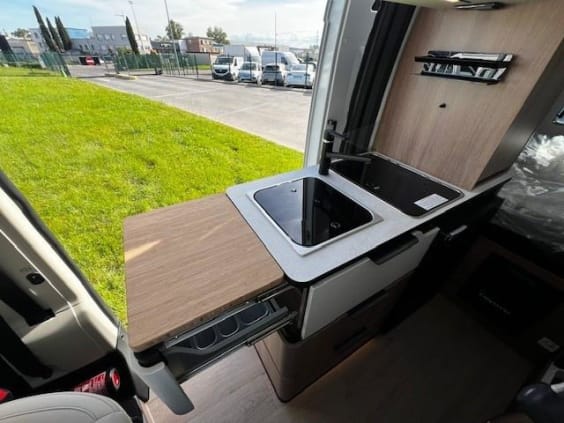 Campérêve magellan 540 PEUGEOT BOXER 2.2 L - 140 CV  BVM Blanc