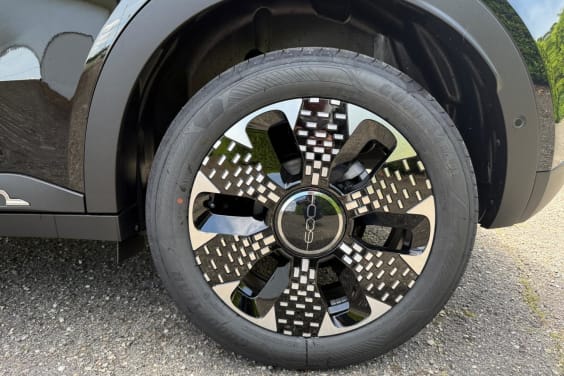 Fiat 600 1.2 HYBRID 145 LA PRIMA DCT6 Noir
