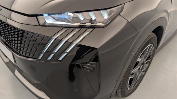 Peugeot 5008 HYBRID 145CH E-DCS6 GT Noir Perla Nera