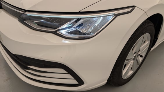 Volkswagen GOLF 8 SW 2.0 TDI SCR 115 DSG7 LIFE Blanc Pur