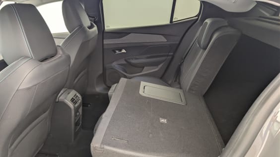 Peugeot 408 Hybrid 145 e-DCS6 Allure Gris Selenium