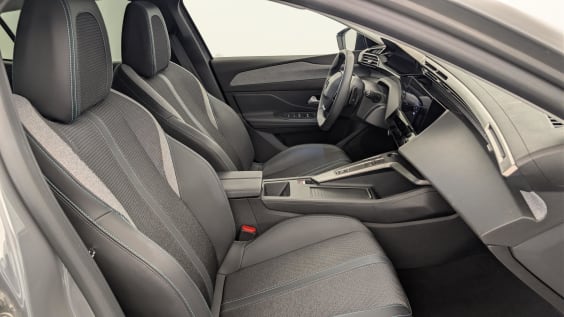 Peugeot 408 Hybrid 145 e-DCS6 Allure Gris Selenium