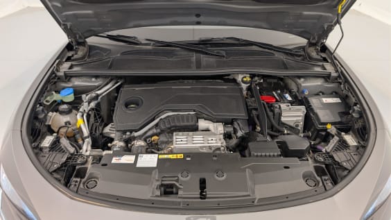 Peugeot 408 Hybrid 145 e-DCS6 Allure Gris Selenium