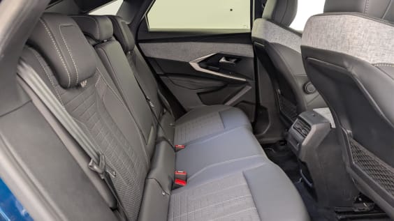 Peugeot 3008 Hybrid 145 e-DCS6 GT Bleu Obsession / Toit Noir