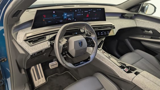 Peugeot 3008 Hybrid 145 e-DCS6 GT Bleu Obsession / Toit Noir