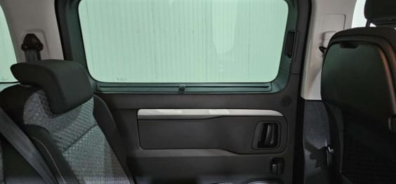 Peugeot Traveller Traveller M Diesel 180 ch Automatique Business gris artense