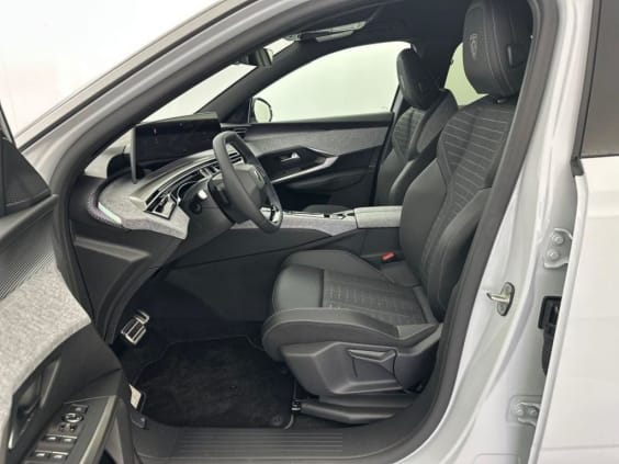 Peugeot 3008 Hybrid 145 e-DCS6 GT Blanc Okenite
