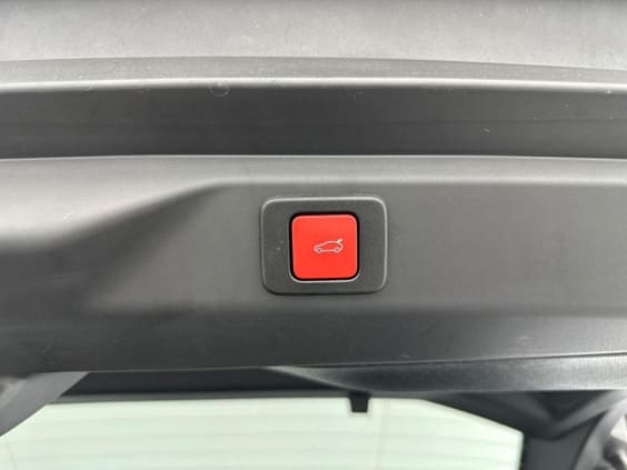 Peugeot 3008 Hybrid 145 e-DCS6 GT Blanc Okenite