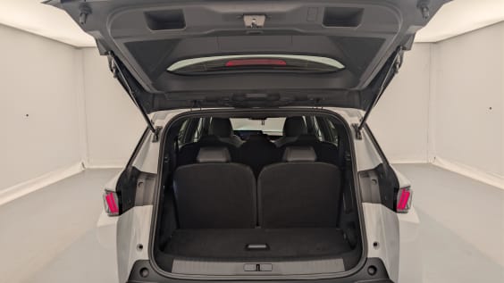 Peugeot 5008 HYBRID 145 CH E-DCS6 ALLURE Blanc Okenite