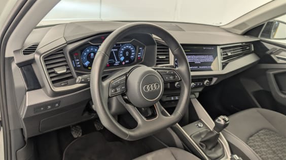 Audi A1 Sportback 30 TFSI 116 ch BVM6 Design Argent Rosé / Toit Noir