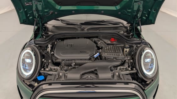 Mini HATCH 5 PORTES F55 LCI II COOPER 136 CH DKG7 ESSENTIAL British Racing Green