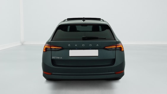 Skoda Octavia Combi 1.5 TSI 150 ch ACT Style Gris Météore