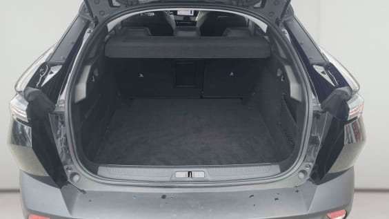 Peugeot 408 Hybrid 136 e-DCS6 Allure Noir Perla Nera Métallisé
