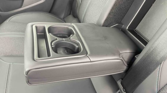 Peugeot 408 Hybrid 136 e-DCS6 Allure Noir Perla Nera Métallisé