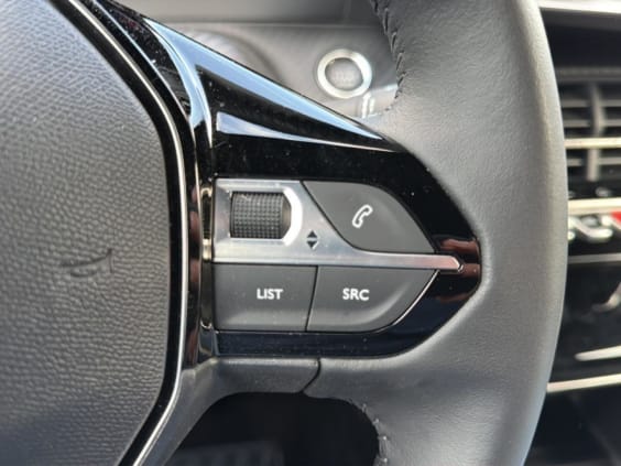 Peugeot 2008 1.2 100 allure gris artense