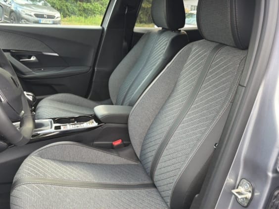 Peugeot 2008 1.2 100 allure gris artense