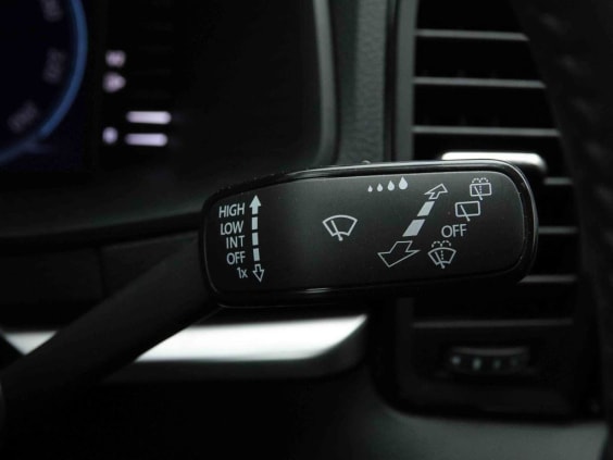 Skoda Karoq 1.5 TSi 150 DSG Selection Argent