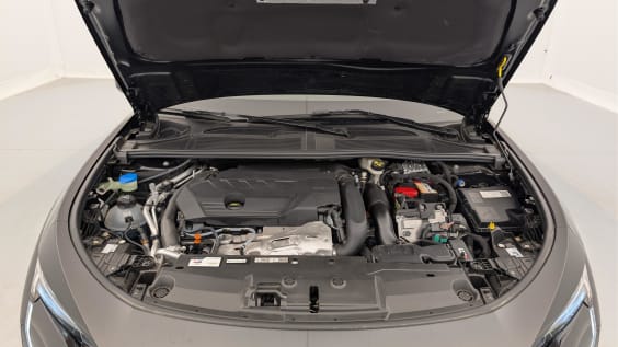 Peugeot 408 PHEV 180 e-EAT8 GT Noir Perla Nera