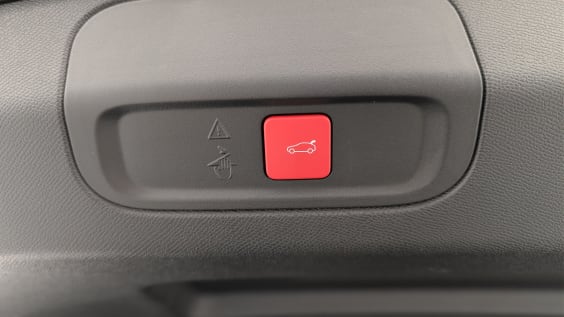 Peugeot 408 PHEV 180 e-EAT8 GT Noir Perla Nera