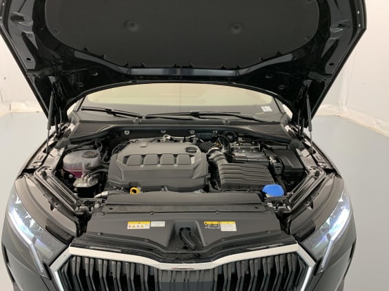 Skoda Octavia Combi 2.0 TDI 150 ch SCR DSG7 Selection Noir Magic Métallisé