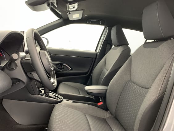 Toyota Yaris Cross Hybride 130h 2WD Design Gris Minéral