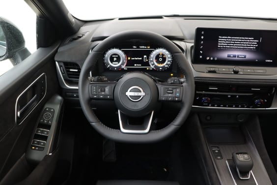 Nissan QASHQAI Tekna Plus 1.3 DIG-T Mild Hybrid 158 hp X-TRONIC Grey