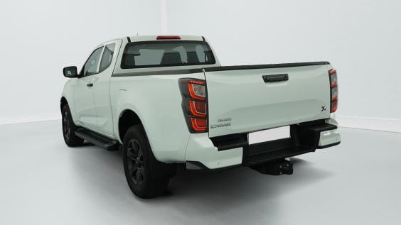 Isuzu D-MAX 1.9 4X4 SPACE CAB N60 NSPORT MT SPLASH WHITE