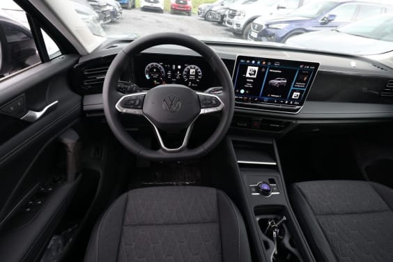 Volkswagen Tiguan 150 DSG Gris