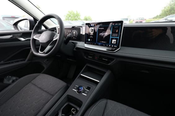 Volkswagen Tiguan 150 DSG Gris
