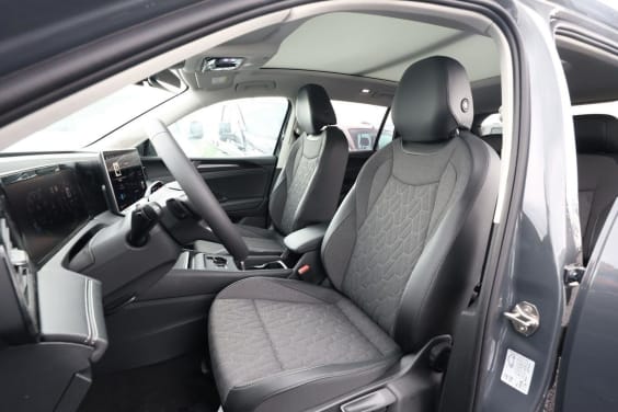 Volkswagen Tiguan 150 DSG Gris