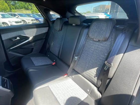 Peugeot 3008 1.2 hybrid 145 allure e-dcs6 Noir