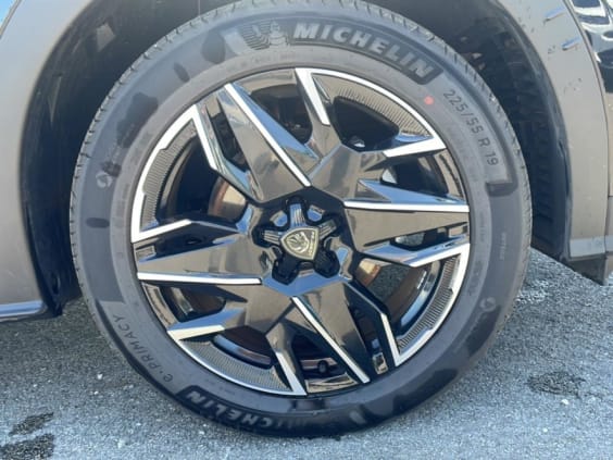 Peugeot 3008 1.2 hybrid 145 allure e-dcs6 Noir