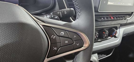 Renault Trafic Trafic Blue dCi 170 auto Techno Noir Midnight